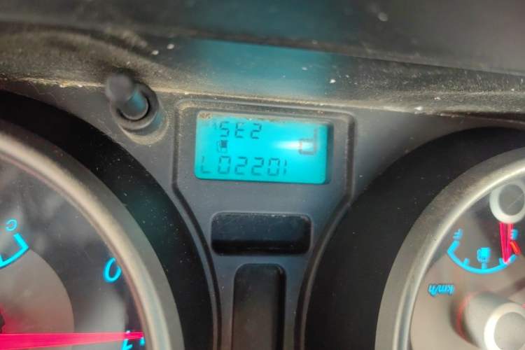 Used Buick Excelle 2015 1.5L Automatic Classic Model Odometer Close Up