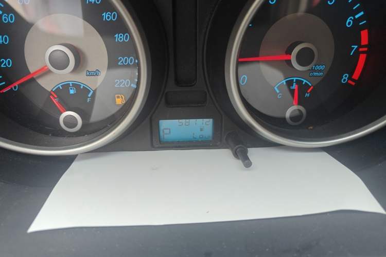 Used Buick Excelle 2015 1.5L Automatic Classic Model Odometer Close Up