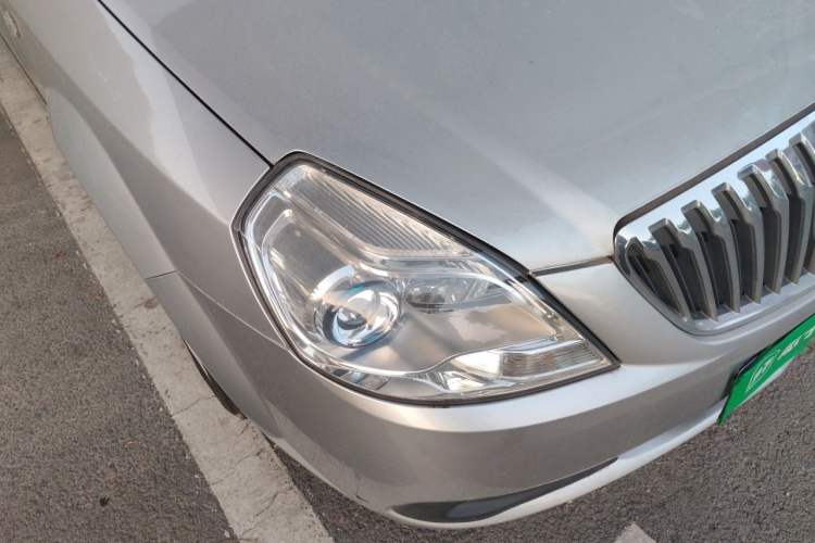Used Buick Excelle 2015 1.5L Automatic Classic Model Right Front Headlight