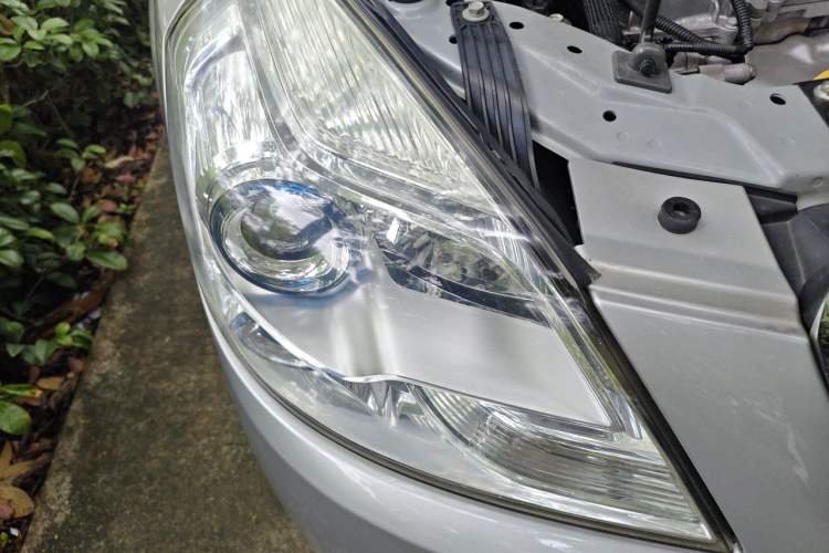 Used Buick Excelle 2015 1.5L Automatic Classic Model Right Front Headlight