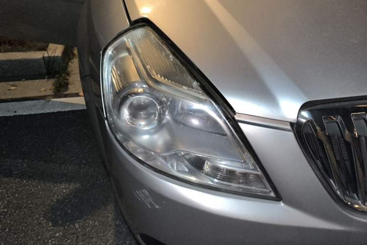 Used Buick Excelle 2015 1.5L Automatic Classic Model Right Front Headlight