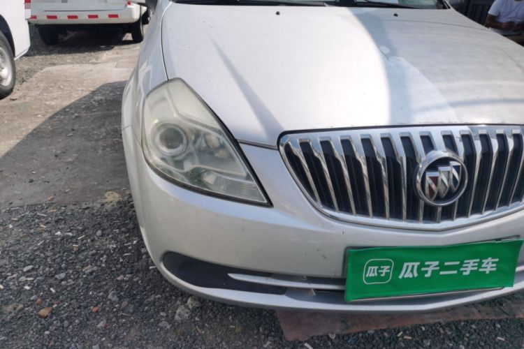 Used Buick Excelle 2015 1.5L Automatic Classic Model Right Front Headlight