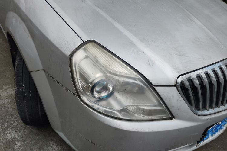 Used Buick Excelle 2015 1.5L Automatic Classic Model Right Front Headlight