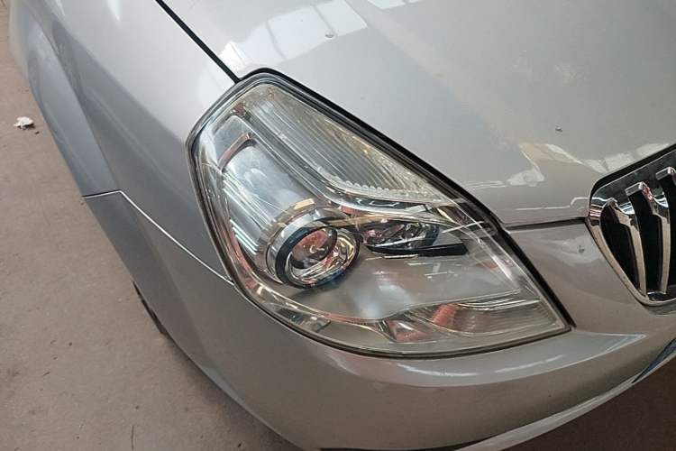 Used Buick Excelle 2015 1.5L Manual Classic Trim Right Front Headlight