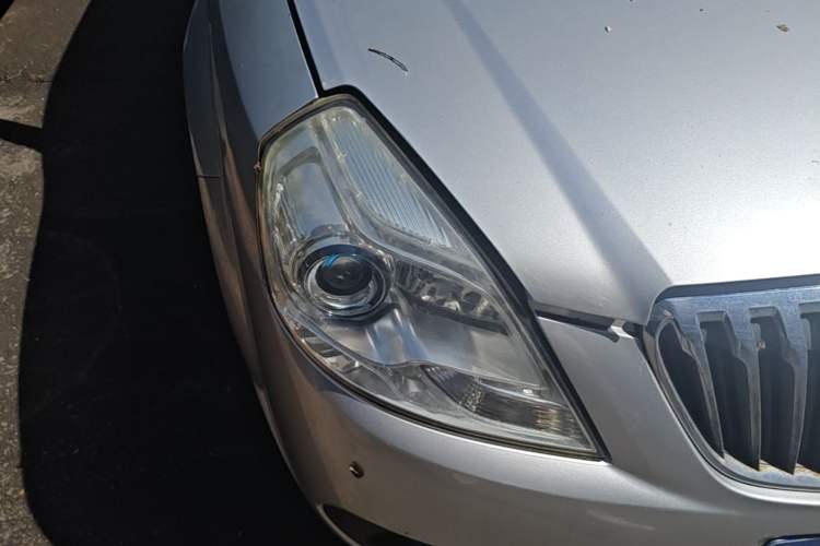 Used Buick Excelle 2015 1.5L Automatic Classic Model Right Front Headlight