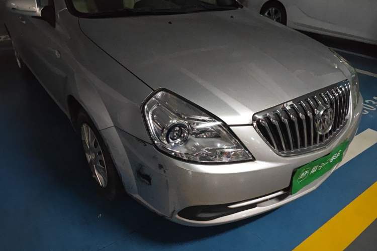 Used Buick Excelle 2015 1.5L Automatic Classic Model Right Front Headlight