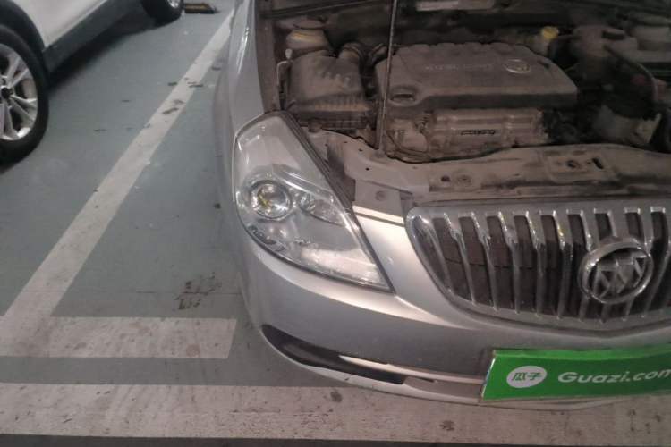 Used Buick Excelle 2015 1.5L Automatic Classic Model Right Front Headlight