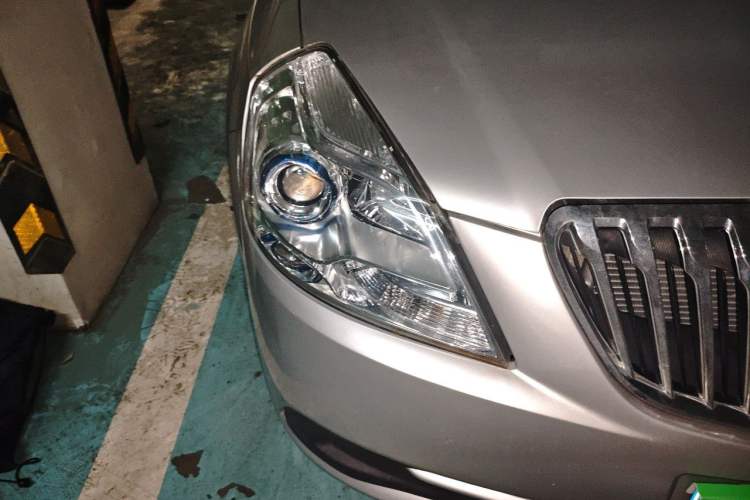 Used Buick Excelle 2015 1.5L Manual Luxury Model Right Front Headlight