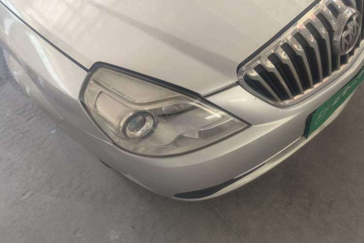 Used Buick Excelle 2015 1.5L Automatic Classic Model Right Front Headlight