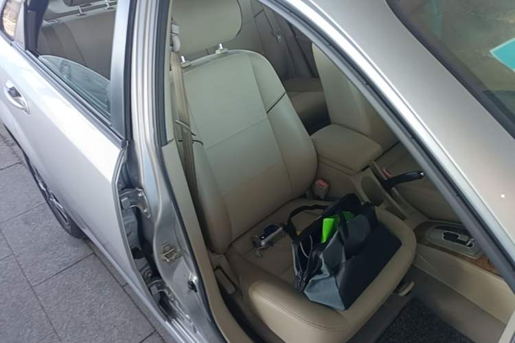 Used Buick Excelle 2015 1.5L Automatic Classic Model Right Front Seat