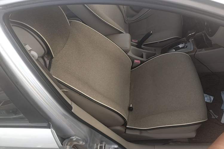 Used Buick Excelle 2015 1.5L Automatic Classic Model Right Front Seat