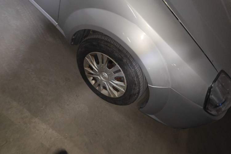 Used Buick Excelle 2015 1.5L Automatic Classic Model Right Front Wheel Hub