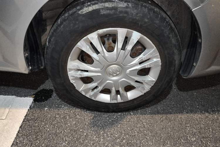 Used Buick Excelle 2015 1.5L Automatic Classic Model Right Front Wheel Hub