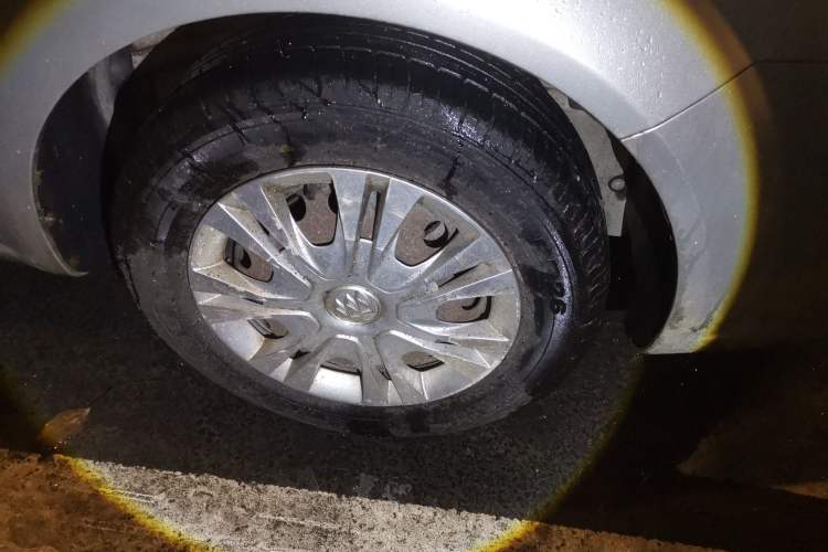 Used Buick Excelle 2015 1.5L Manual Classic Trim Right Front Wheel Hub