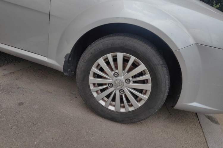 Used Buick Excelle 2015 1.5L Automatic Classic Model Right Front Wheel Hub