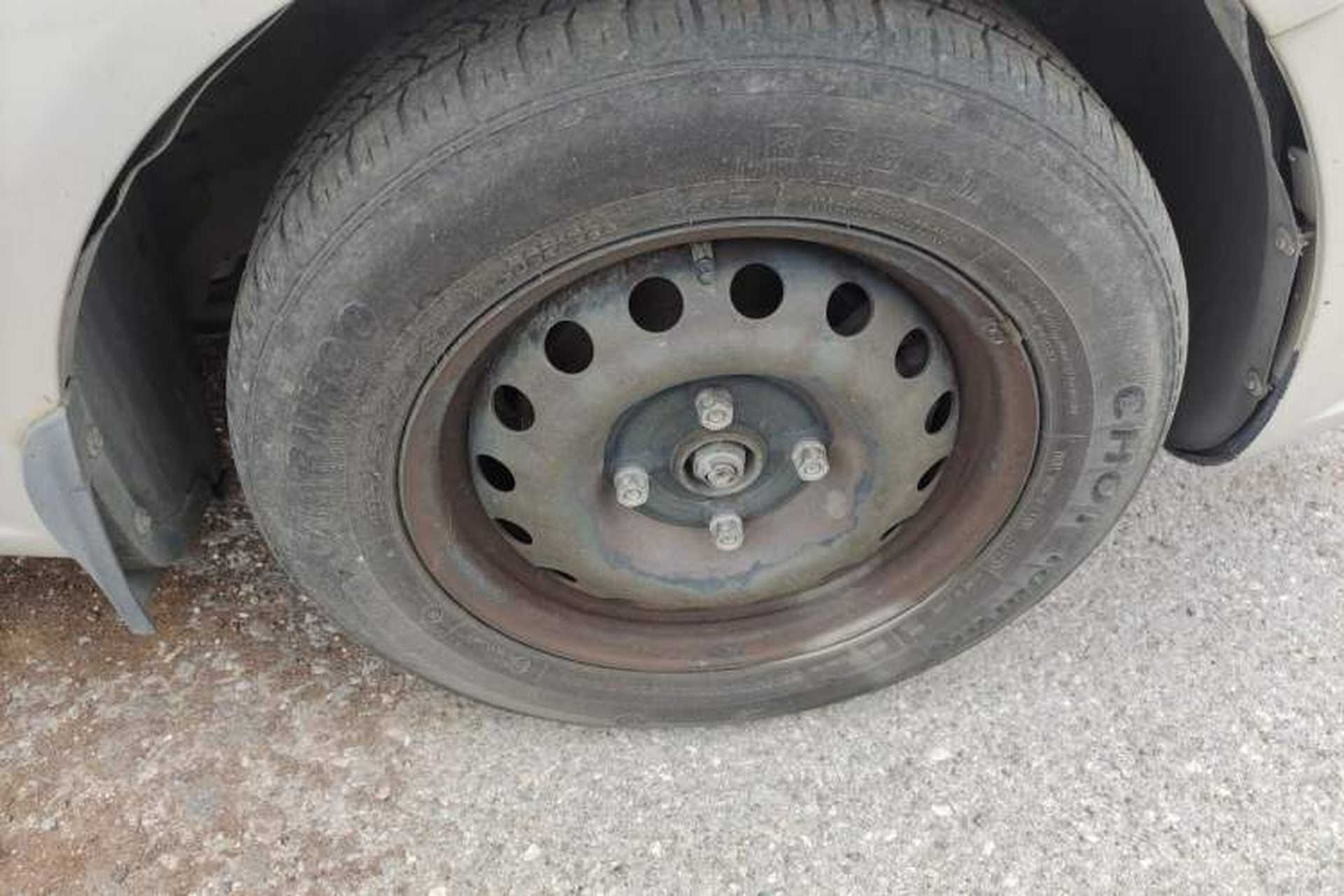 Used Buick Excelle 2015 1.5L Manual Classic Trim Right Front Wheel Hub