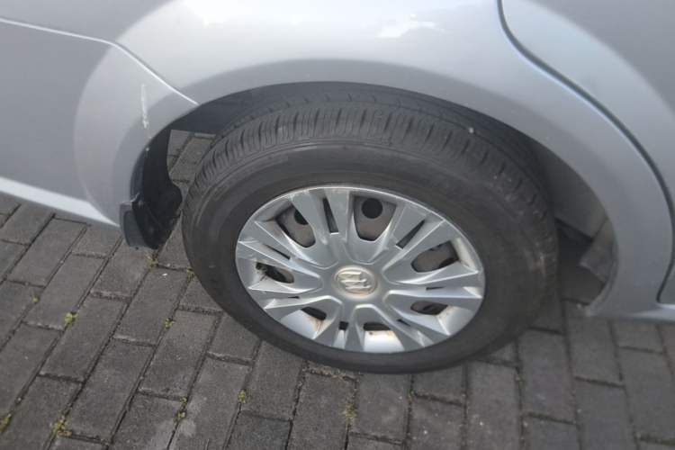Used Buick Excelle 2015 1.5L Automatic Classic Model Right Rear Wheel Hub