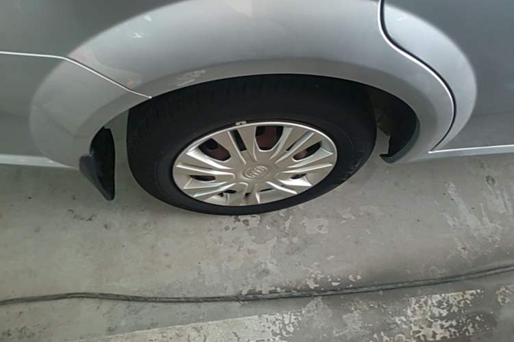 Used Buick Excelle 2015 1.5L Automatic Classic Model Right Rear Wheel Hub