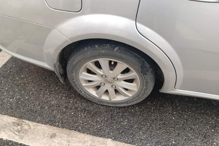 Used Buick Excelle 2015 1.5L Automatic Classic Model Right Rear Wheel Hub