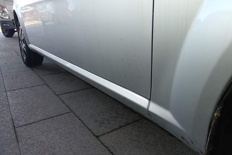 Used Buick Excelle 2015 1.5L Automatic Classic Model Right Side Sill