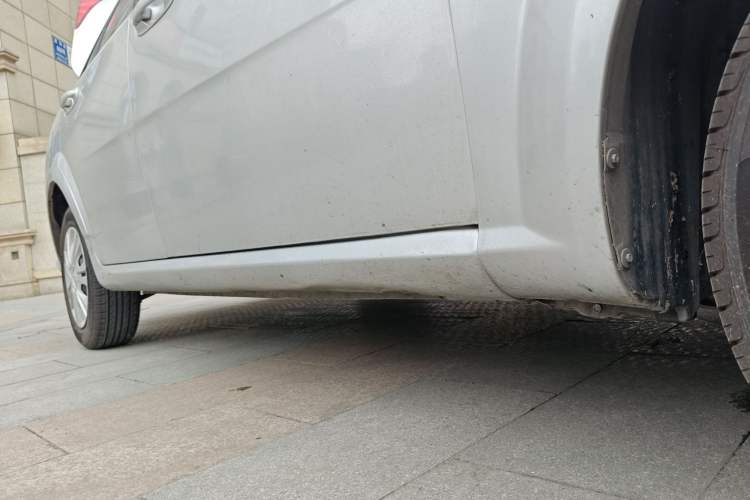 Used Buick Excelle 2015 1.5L Automatic Classic Model Right Side Sill