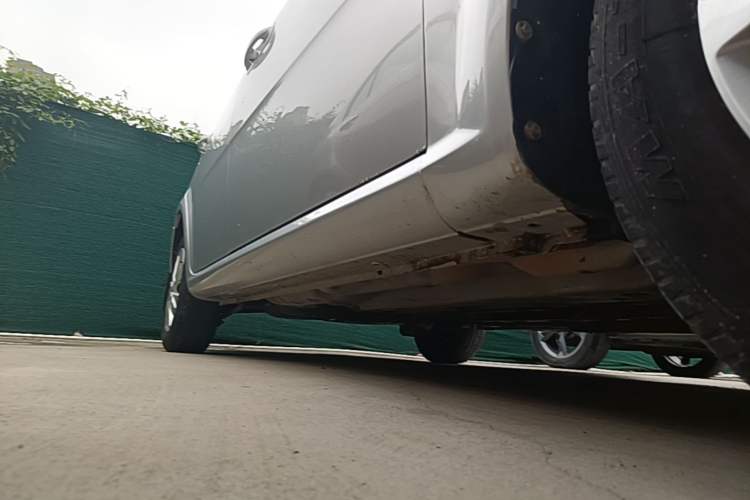 Used Buick Excelle 2015 1.5L Automatic Classic Model Right Side Sill