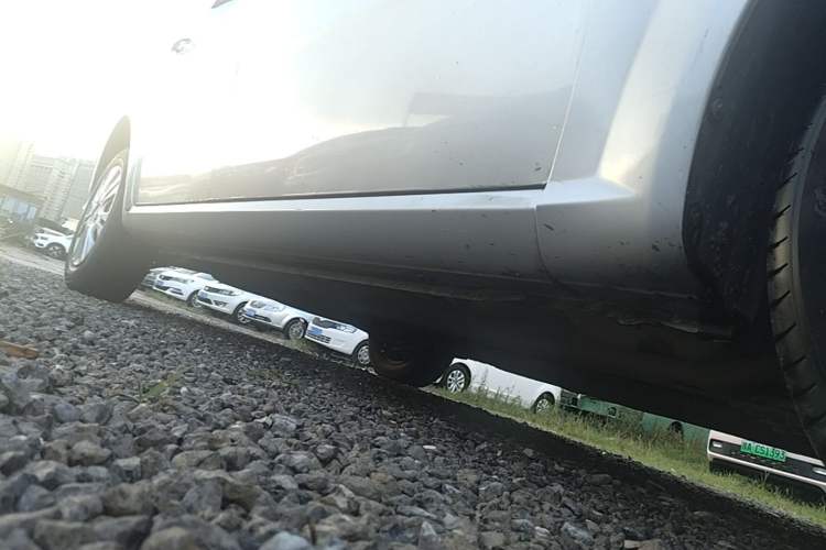 Used Buick Excelle 2015 1.5L Automatic Classic Model Right Side Sill