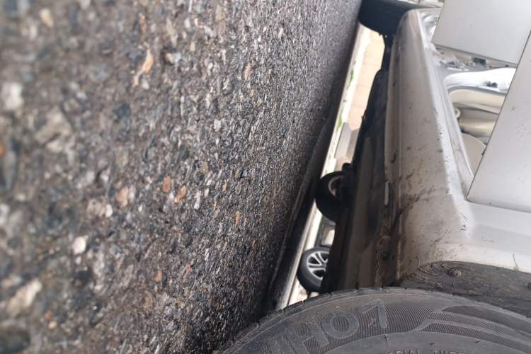 Used Buick Excelle 2015 1.5L Automatic Classic Model Right Side Sill