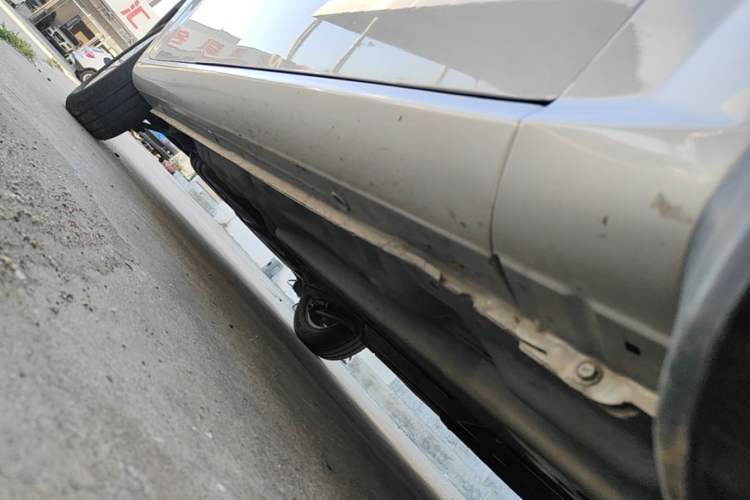 Used Buick Excelle 2015 1.5L Manual Classic Trim Right Side Sill