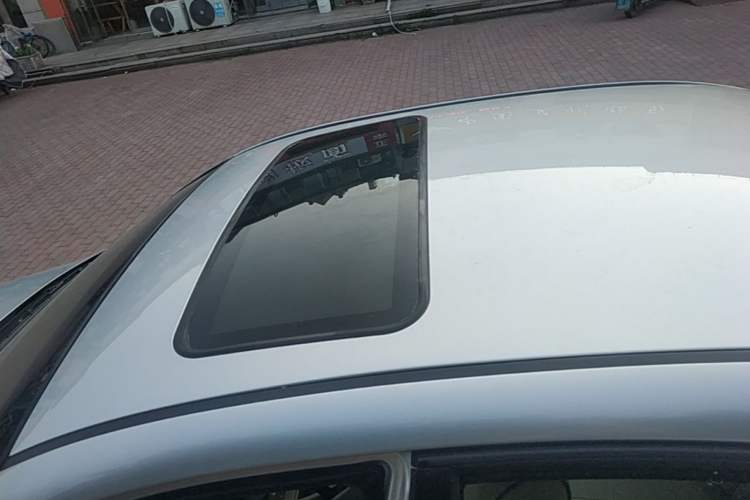 Used Buick Excelle 2015 1.5L Manual Classic Trim Roof