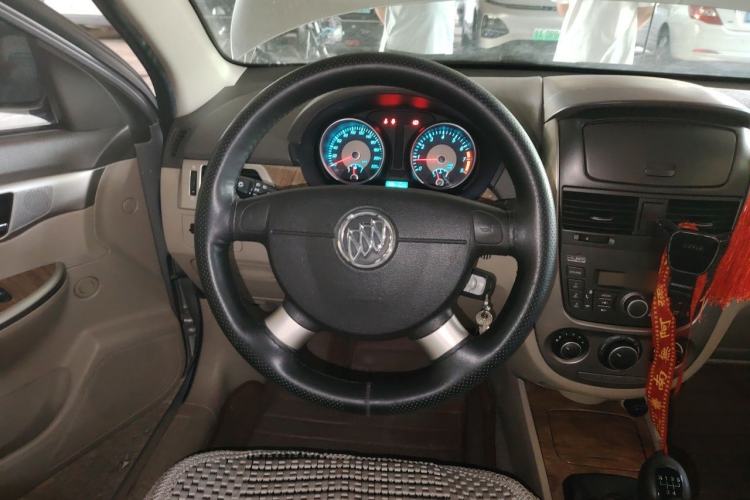 Used Buick Excelle 2015 1.5L Manual Classic Trim Steering Wheel