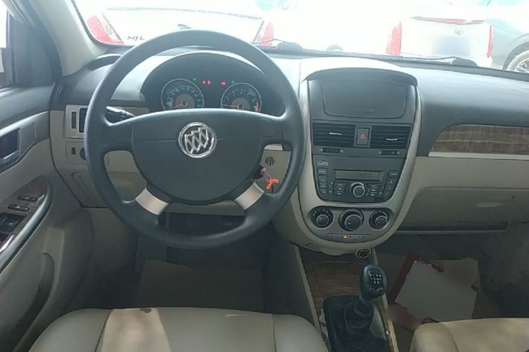 Used Buick Excelle 2015 1.5L Manual Classic Trim Steering Wheel