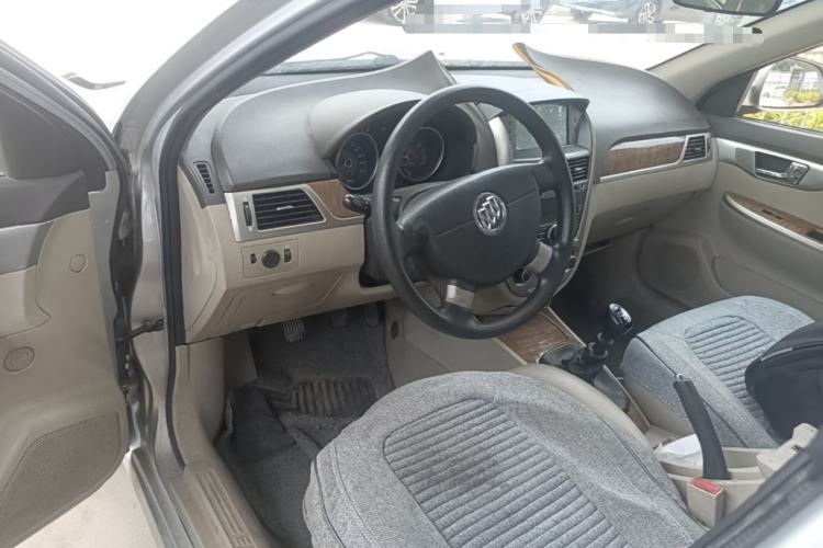 Used Buick Excelle 2015 1.5L Manual Classic Trim Steering Wheel