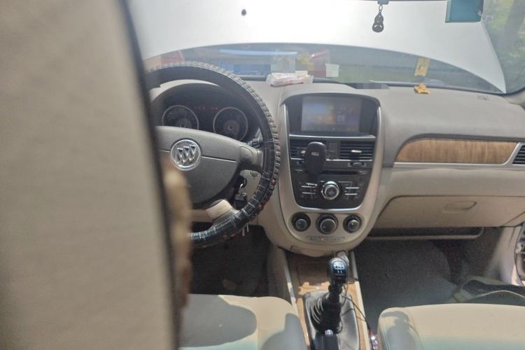 Used Buick Excelle 2015 1.5L Manual Classic Trim Steering Wheel