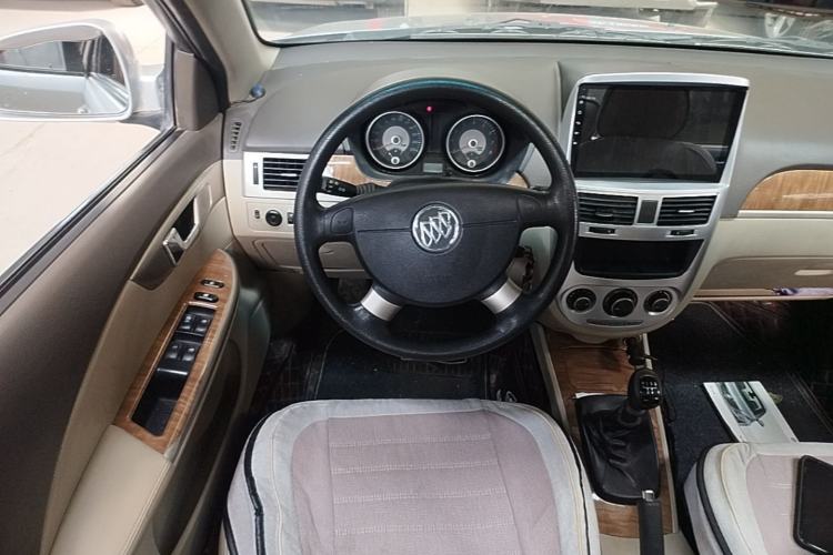 Used Buick Excelle 2015 1.5L Manual Classic Trim Steering Wheel