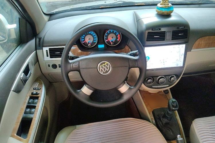 Used Buick Excelle 2015 1.5L Manual Classic Trim Steering Wheel