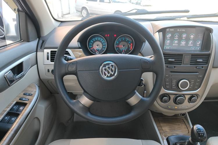 Used Buick Excelle 2015 1.5L Manual Classic Trim Steering Wheel