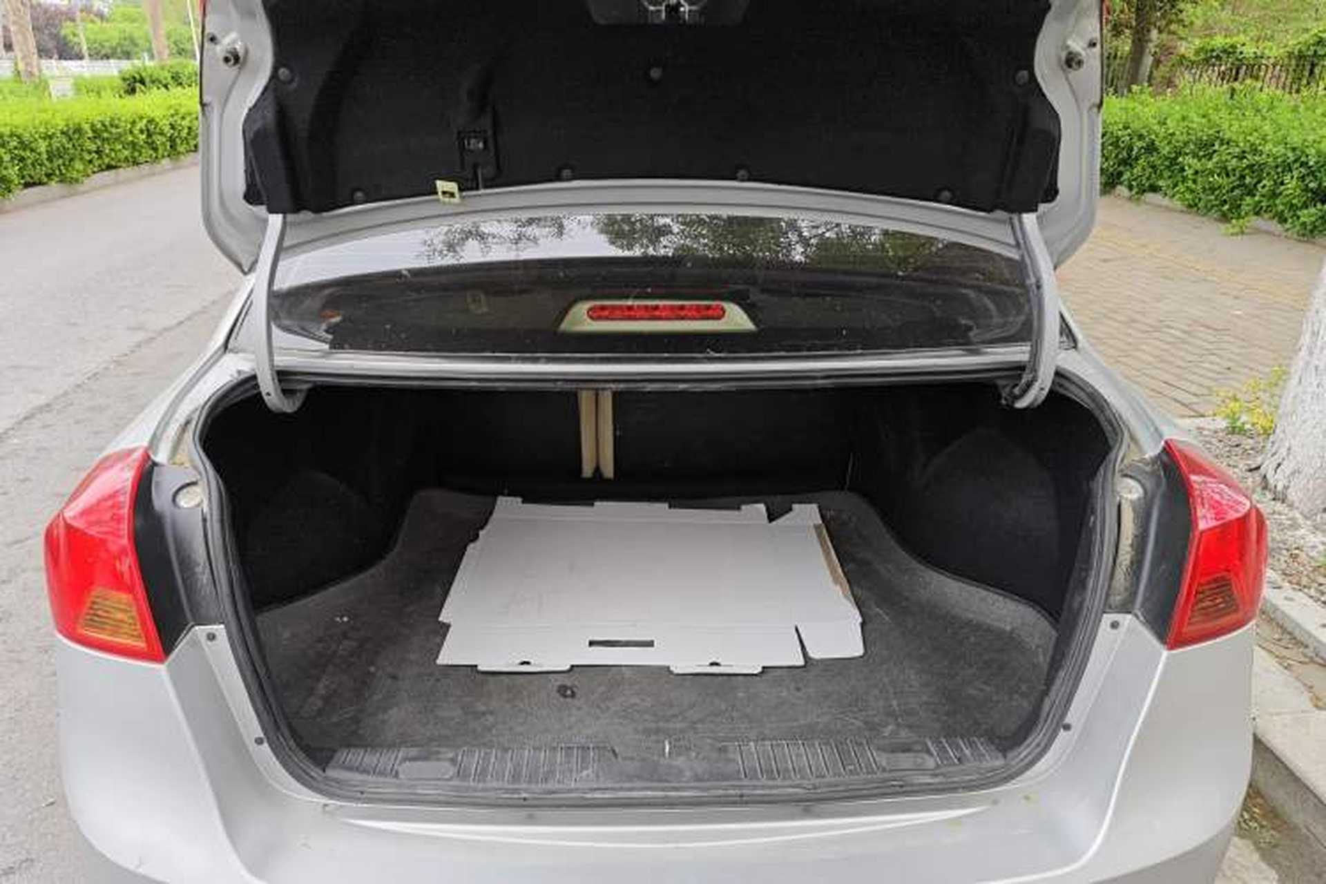 Used Buick Excelle 2015 1.5L Manual Classic Trim Trunk