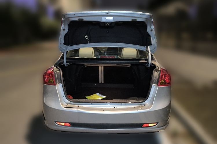 Used Buick Excelle 2015 1.5L Automatic Classic Model Trunk