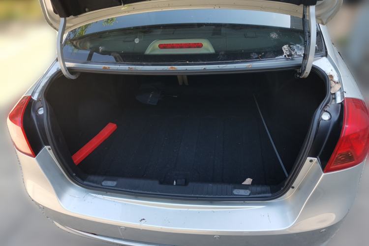 Used Buick Excelle 2015 1.5L Automatic Classic Model Trunk