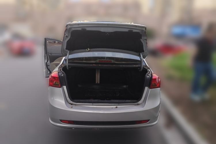 Used Buick Excelle 2015 1.5L Automatic Classic Model Trunk