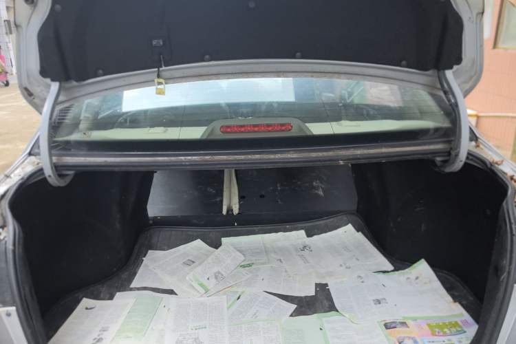 Used Buick Excelle 2015 1.5L Manual Classic Trim Trunk