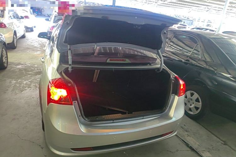 Used Buick Excelle 2015 1.5L Automatic Classic Model Trunk