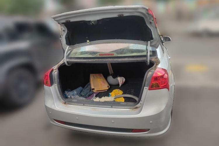 Used Buick Excelle 2015 1.5L Automatic Classic Model Trunk