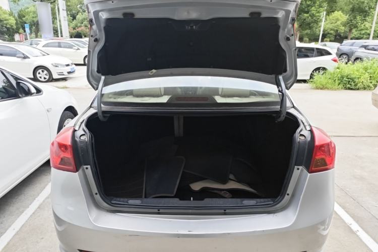 Used Buick Excelle 2015 1.5L Automatic Classic Model Trunk