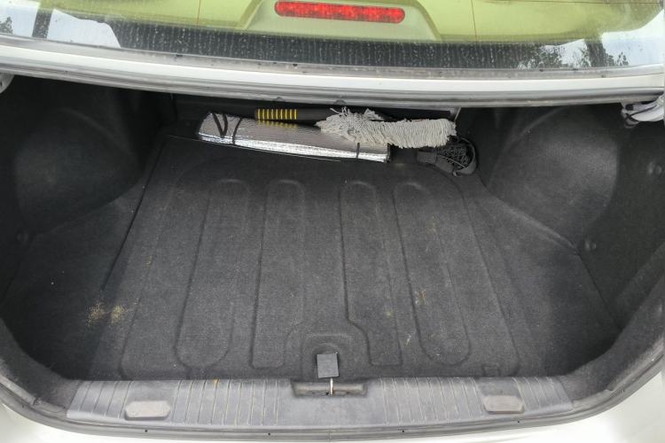 Used Buick Excelle 2015 1.5L Automatic Classic Model Trunk