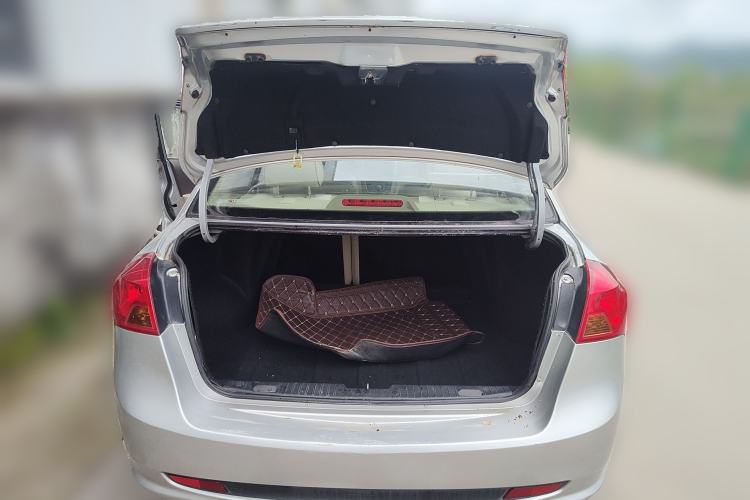 Used Buick Excelle 2015 1.5L Automatic Classic Model Trunk