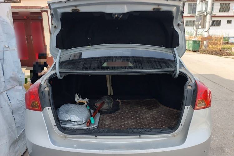 Used Buick Excelle 2015 1.5L Manual Classic Trim Trunk