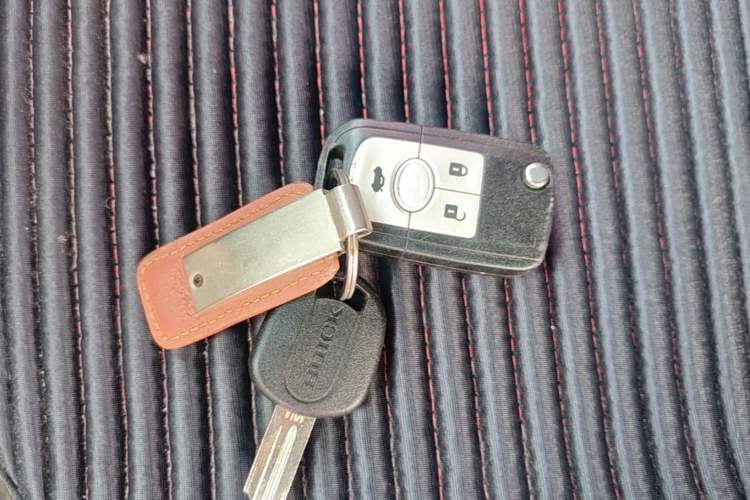 Used Buick Excelle 2015 1.5L Automatic Classic Model Vehicle Key