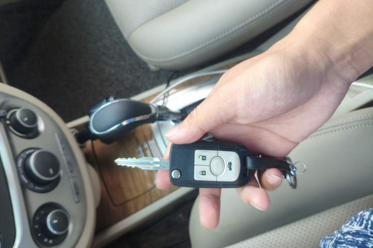 Used Buick Excelle 2015 1.5L Automatic Classic Model Vehicle Key